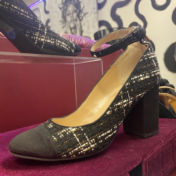 Black and white dress heel - Picture 2 of 3